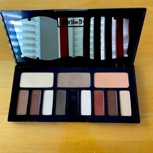 Kat Von D Light Eye Contour Palette